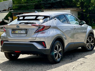 Toyota C-HR foto 6