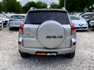 Toyota Rav 4 foto 6