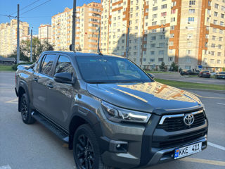 Toyota Hilux foto 1