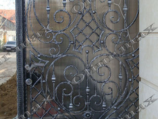 Balustrade, porți, garduri,copertine, gratii, uși metalice și alte confecții din fier forjat. foto 8