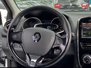 Renault Clio foto 9