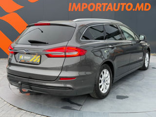 Ford Mondeo foto 5