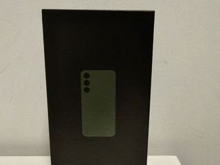 Продам новый Samsung Galaxy S23 8/256GB S911B/DS цвет Green
