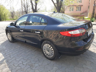 Renault Fluence foto 1