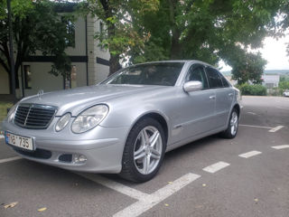 Mercedes E-Class foto 6