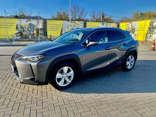 Lexus UX foto 3