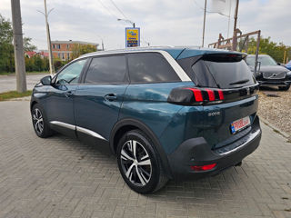 Peugeot 5008 foto 2