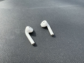 Airpods - left + right - 400 lei