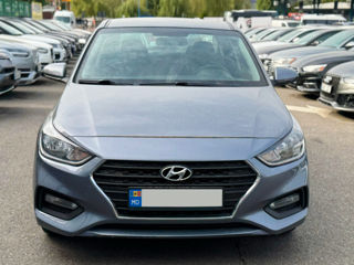 Hyundai Accent foto 2