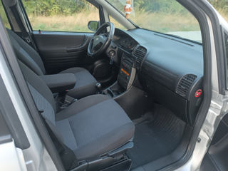 Opel Zafira foto 4