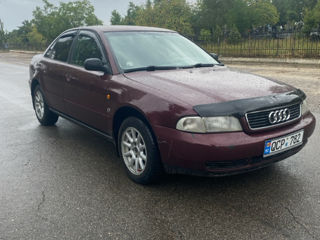 Audi A4 foto 2