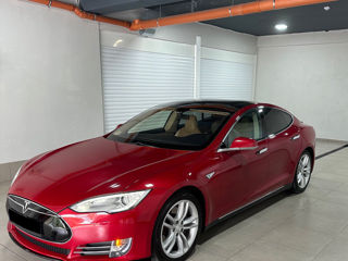 Tesla Model S foto 4