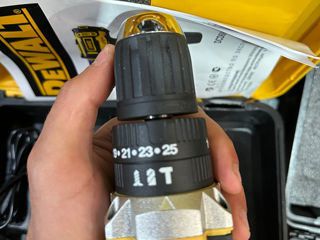 Шуруповерт ударный DeWALT 12V foto 4