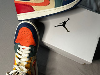 Vând Nike Air Jordan 1 MID SE Multi-Color, noi și Originale  foto 0