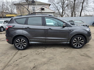 Ford Kuga foto 4