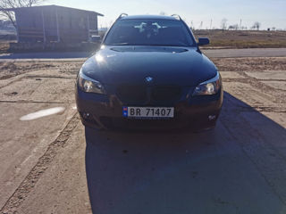 BMW 5 Series foto 2