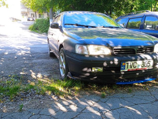 Toyota Carina foto 6