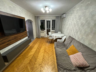 Apartament cu 2 camere, 60 m², Botanica, Chișinău foto 1