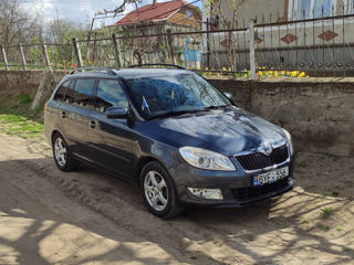 Skoda Fabia фото 0