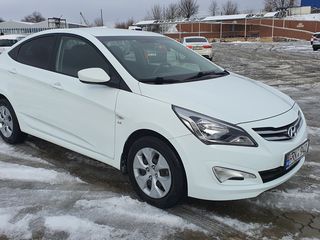 Hyundai Accent foto 20