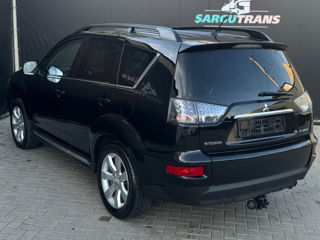 Mitsubishi Outlander foto 6