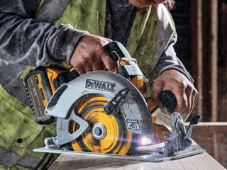 Ferastrau circular pe acumulator dewalt dcs573n/ пила дисковаяdcs573nt foto 11