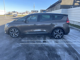 Renault Grand Scenic foto 2