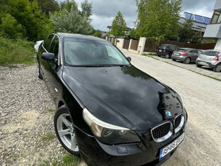 BMW 5 Series foto 2