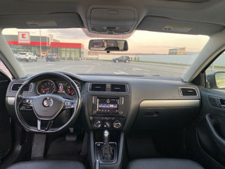 Volkswagen Jetta foto 10