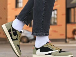 Nike Air Jordan 1 Low OG Traviss Scott Olive foto 5