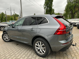 Volvo XC60 foto 2