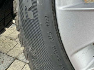 Se vind jante BMW cu cauciucuri de iarna 225/50 R17 foto 3