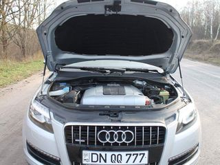 Audi Q7 foto 9