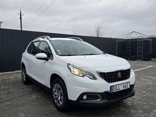 Peugeot 2008 foto 3