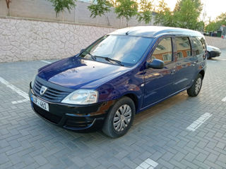 Dacia Logan foto 1