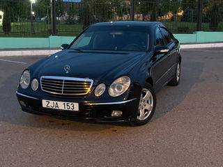 Mercedes E-Class foto 3