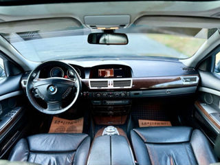 BMW 7 Series foto 6