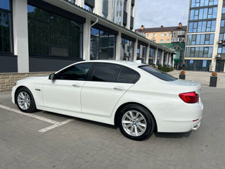 BMW 5 Series foto 2