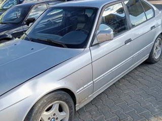 BMW 5 Series foto 6