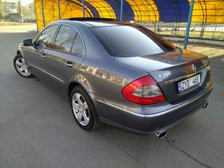 Mercedes E Class foto 6