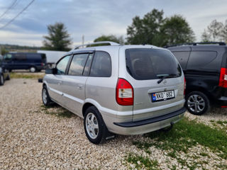 Opel Zafira foto 5