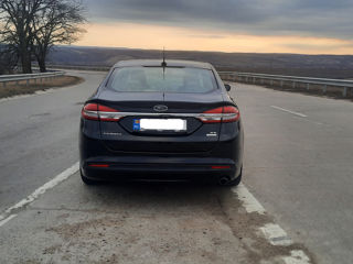 Ford Fusion foto 9