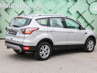 Ford Kuga foto 2