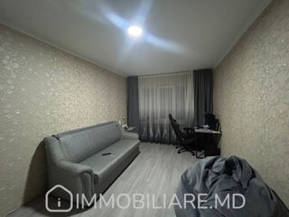 Apartament cu 3 camere, 70 m², Buiucani, Chișinău foto 2