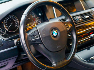 BMW 5 Series foto 8