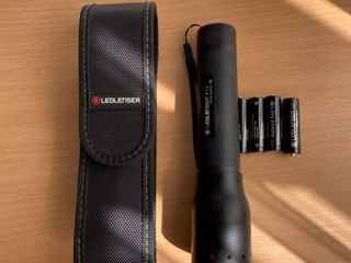 Мощный фонарик Ledlenser !!!