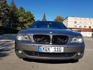 BMW 7 Series foto 3