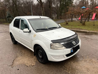 Dacia Logan foto 2