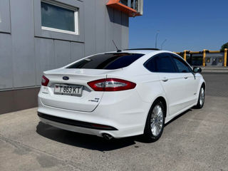 Ford Fusion foto 5