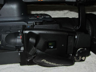 Panasonic Pro AG-HVX200 3CCD 1080i High Definition Camcorder with  foto 2